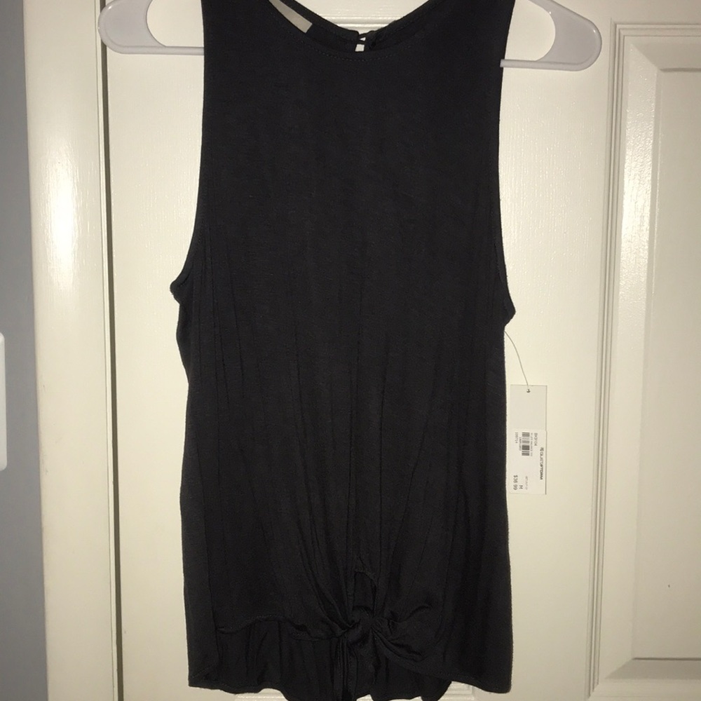 Lucy Love charcoal grey tie knot tank!